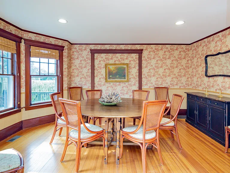 53 Meetinghouse Ln — Photo 21