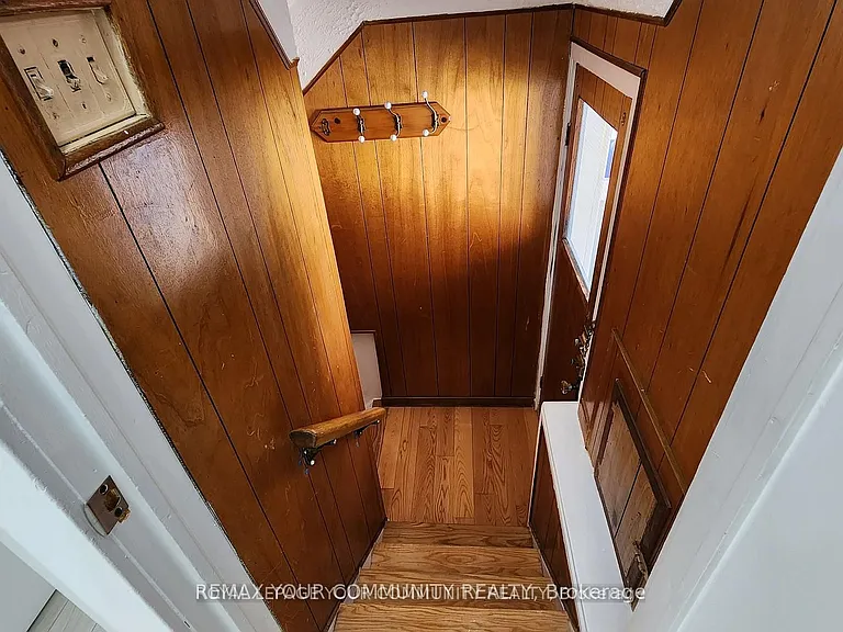 207 Olive Ave — Photo 14