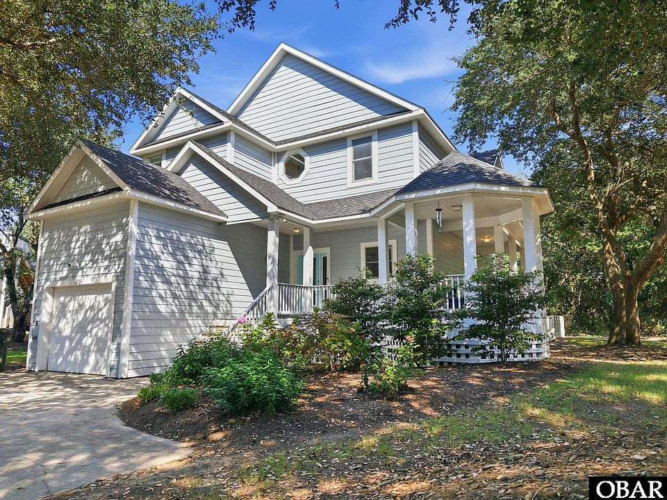 1st image of 547 Magnolia Ct