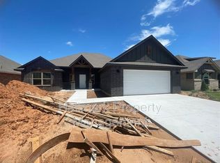 5012 Misty Wood Ln, Mustang, OK 73064
