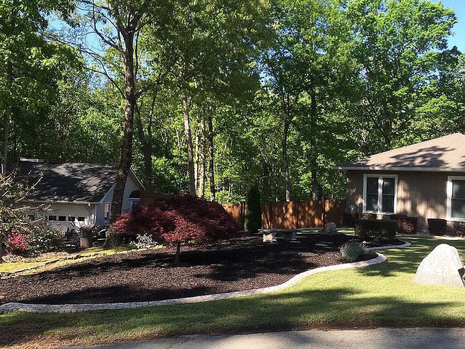 2nd image of 5747 Garden Walk