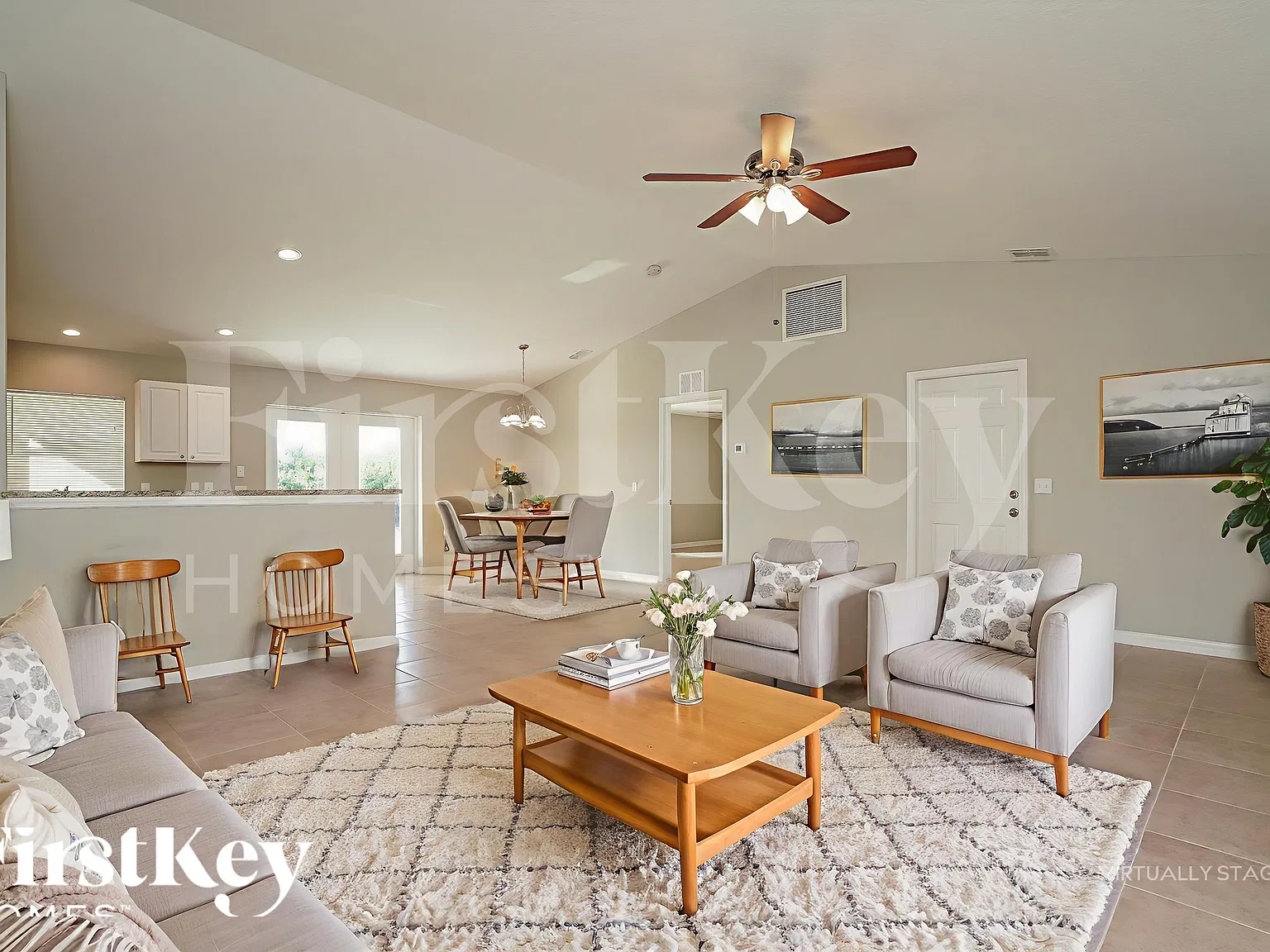 3 bed, 2.0 bath, 1612 sqft, $1,820 — Photo 3