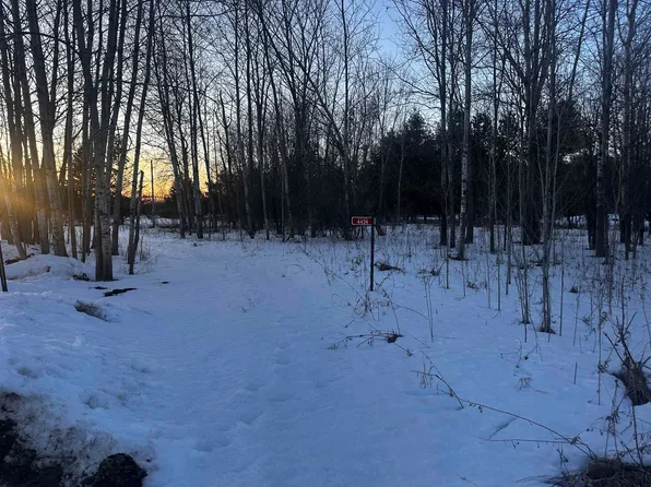 4424 N Creek Ln #1, Lena, WI 54139