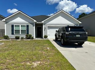 229 W West Winn Ave, Hinesville, GA 31313