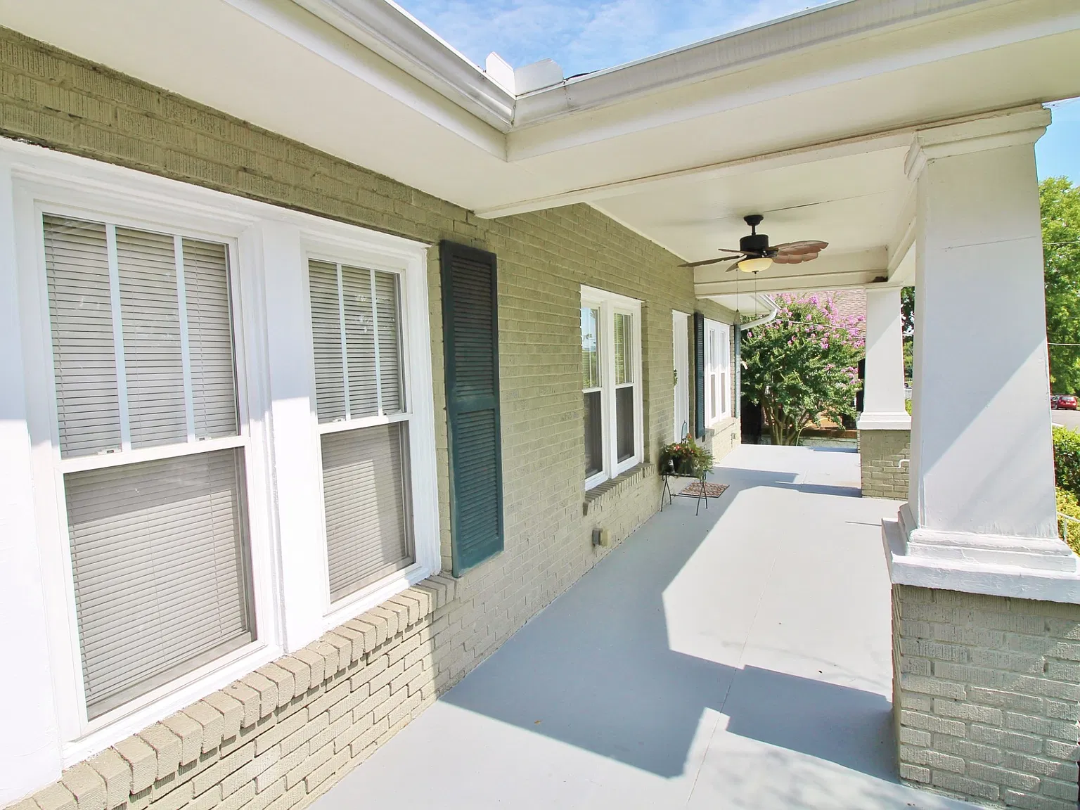 1711 Villa Pl — Photo 4