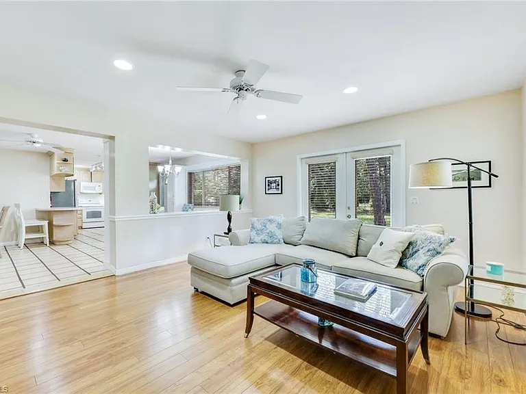 131 Cajeput Dr — Photo 3