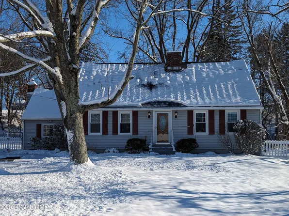 41 Van Dyke Drive S, Rensselaer, NY 12144