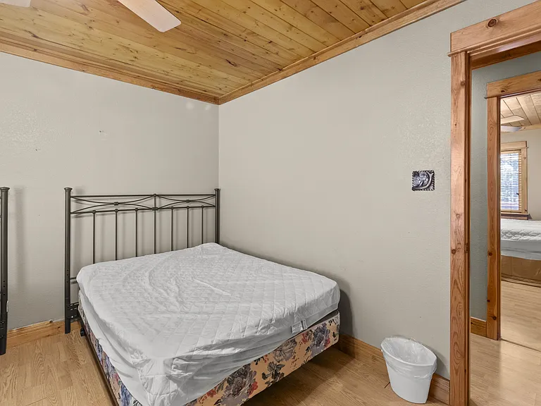 307 Heath Dr — Photo 53