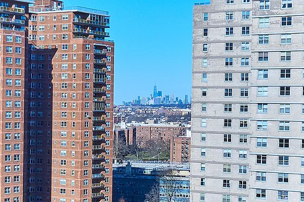 Sold by Compass | media 27