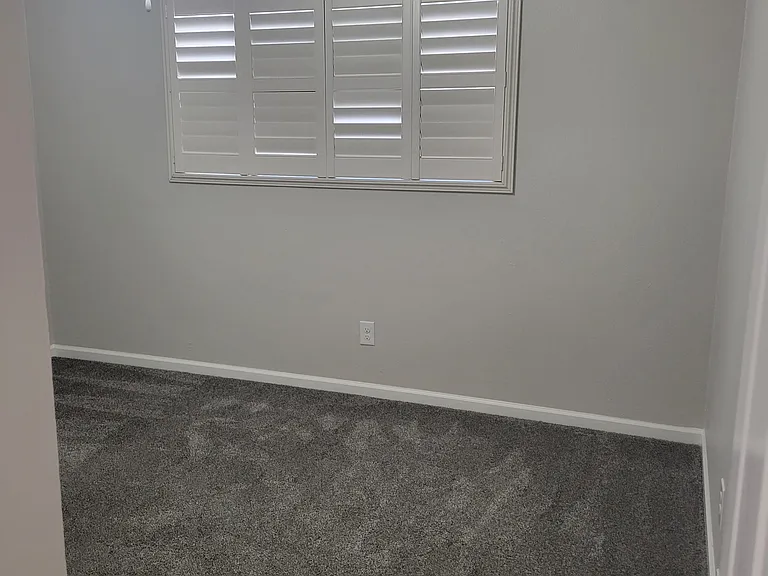 940 Rolling Green Dr — Photo 11