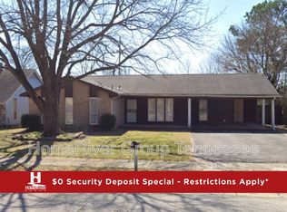 6115 Raintree Dr, Memphis, TN 38115