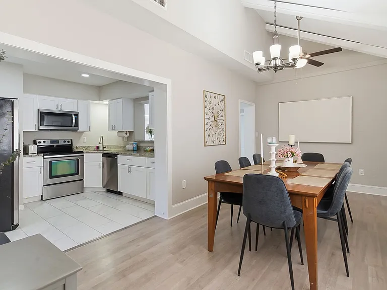305 N Conrad Ave — Photo 12