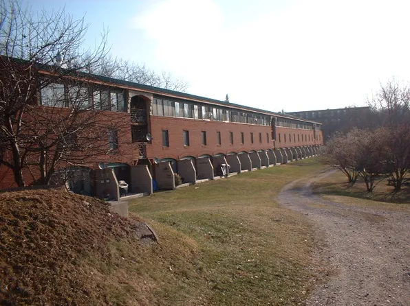 100-30 W Canal St, Winooski, VT 05404