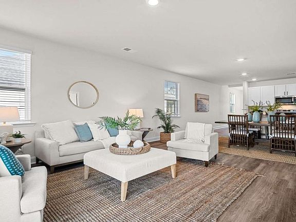 3rd image of 5439 Baybrook Cir S