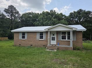 1112 Saint Matthews Rd, Swansea, SC 29160