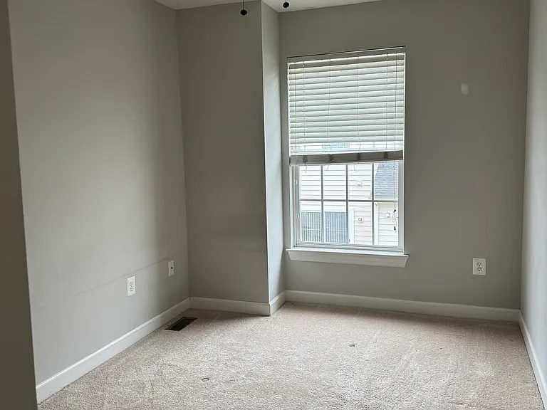 6502 Montalto Xing #E — Photo 17