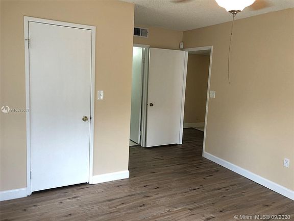 5th image of 8451 Coral Lake Way #8451