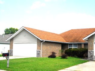 726 W Foxx Dr, Nixa, MO 65714