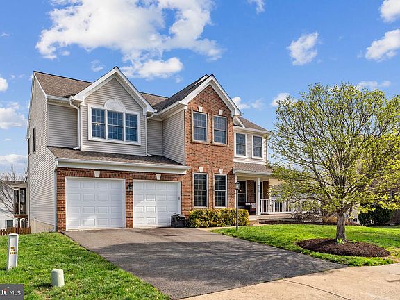 4th image of 9813 Nugget Ct