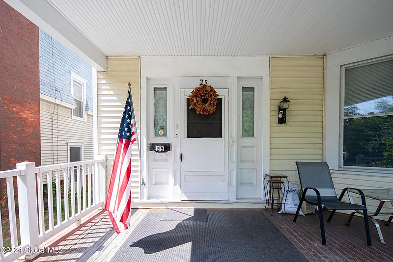 4th image of 25 N Main Avenue