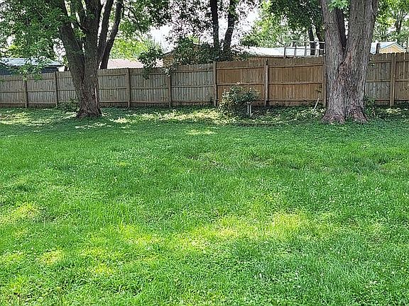 Huge back yard with privacy 