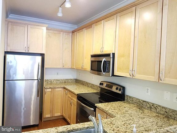 5th image of 801 Pleasant Dr #80117