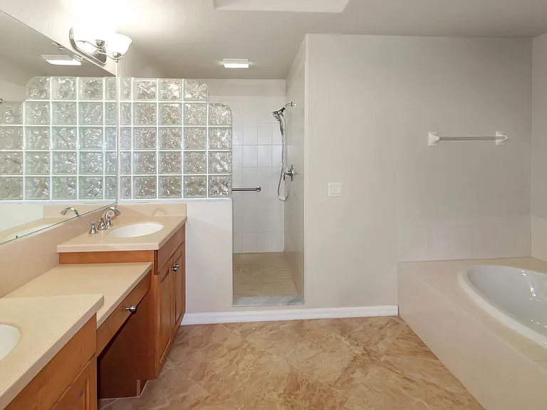 1000 San Lino Cir #1022 — Photo 15