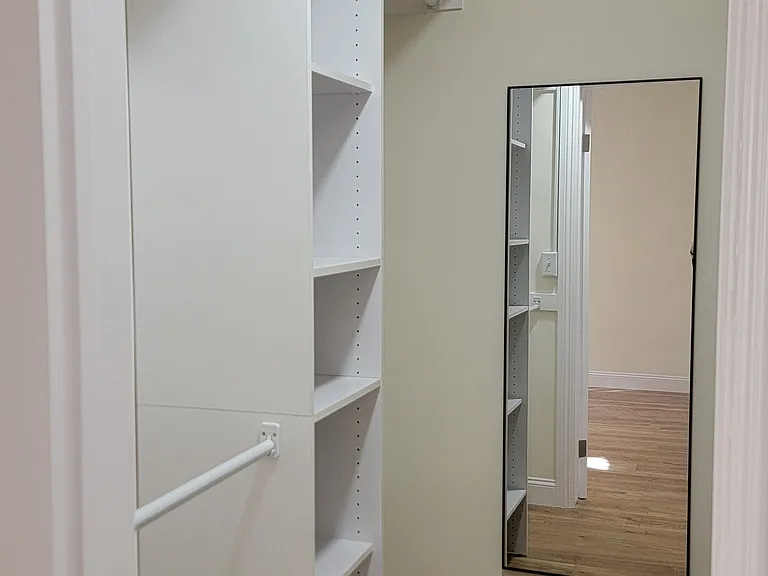 1020 Granville Ave #103 — Photo 13