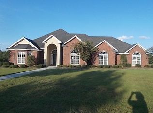 810 Rose Point Cir, Valdosta, GA 31605