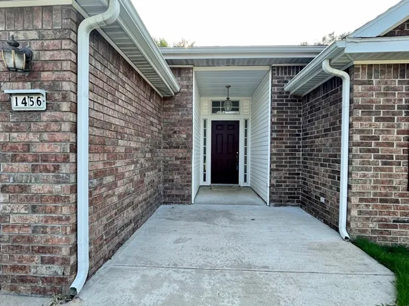 1456 N Timberline Dr, Fayetteville, AR 72704