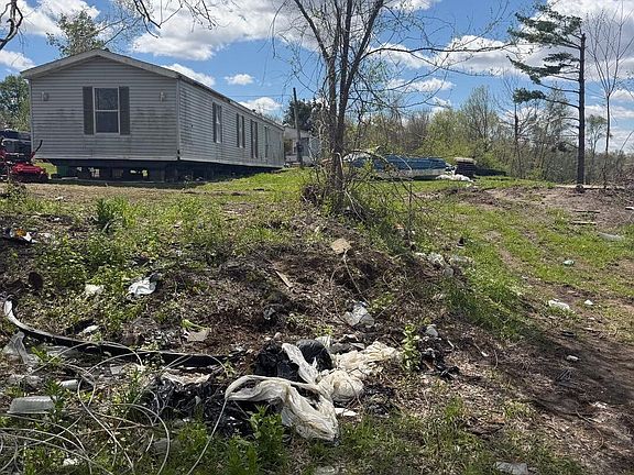 2nd image of 688 Tuttle Rd