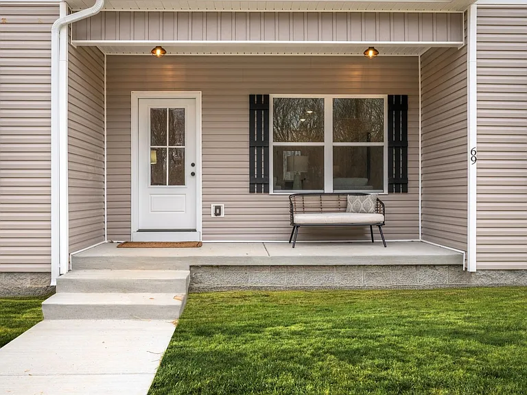 69 Truform Way — Photo 3