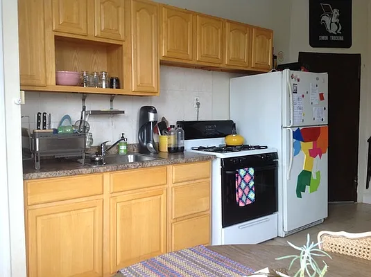 Rented by Capri Jet Realty Corp | media 2