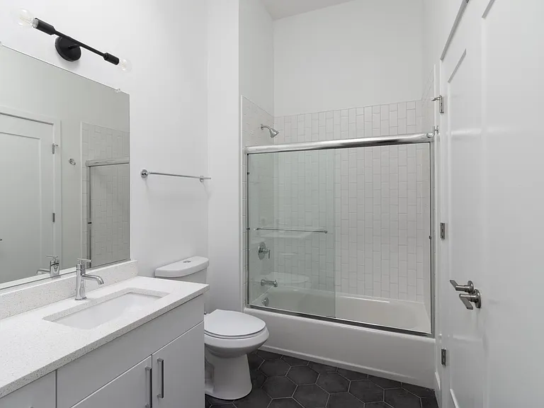 6713 York Rd #202 — Photo 6