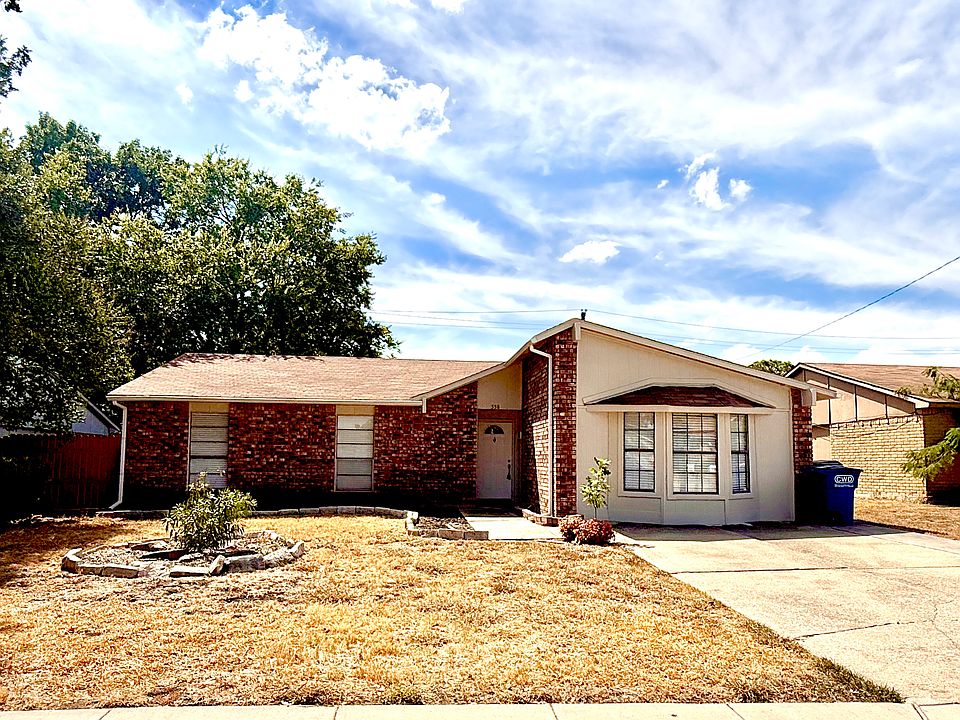 1st image of 558 Ridgemont Dr