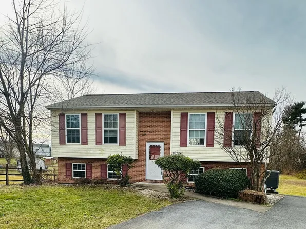 10728 Greenwich Dr, Williamsport, MD 21795