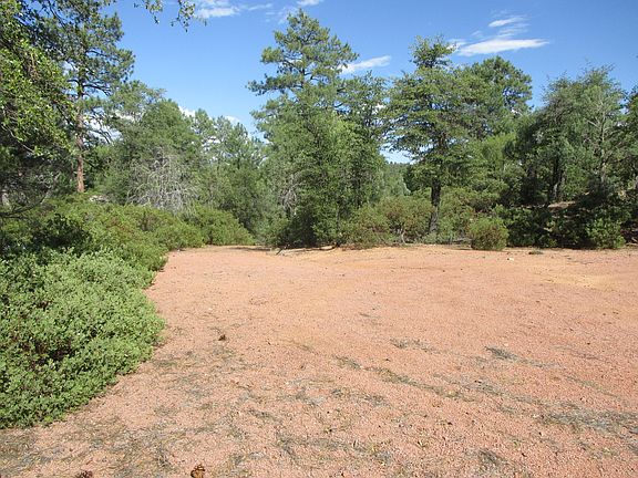 5th image of 804 N Chaparral Pines Dr