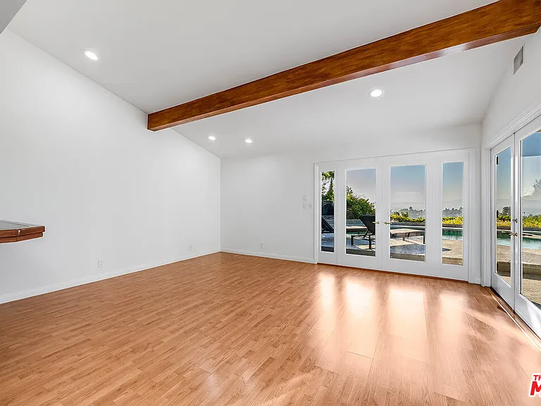 3115 Dona Susana Dr — Photo 11
