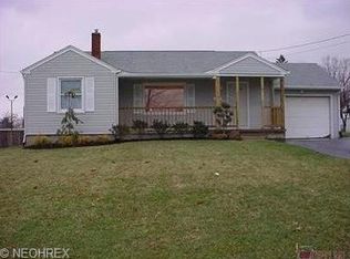 520 Powers Ave, Girard, OH 44420