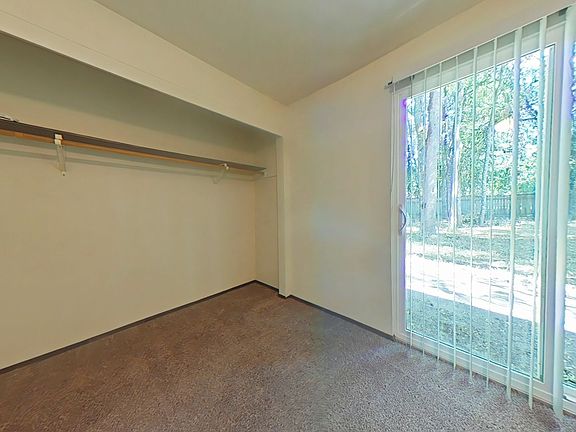 5th image of 685 & 687 NW Linden Ave