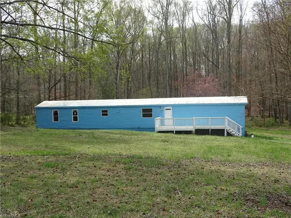 453 Riverview Ln, Lexington, NC 27292