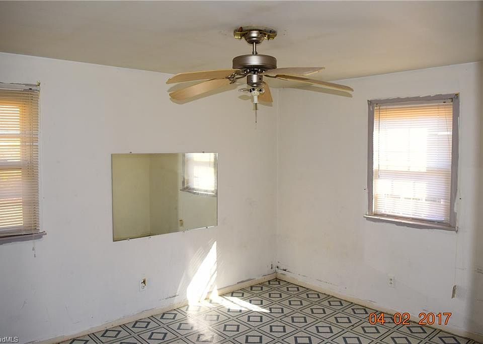 2nd image of 3017 Fondly Rd