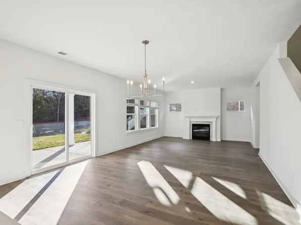 992 Levi Ln, Mount Juliet, TN 37122