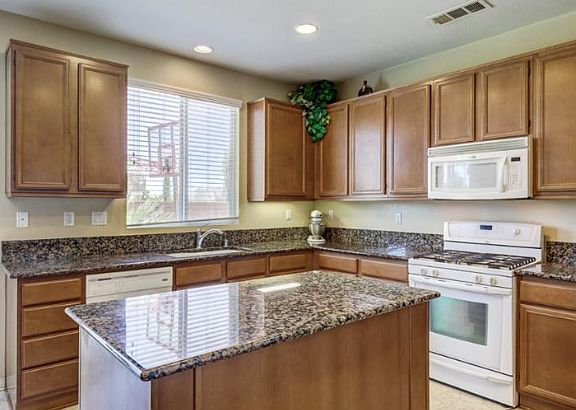 5th image of 13790 Coolidge Way