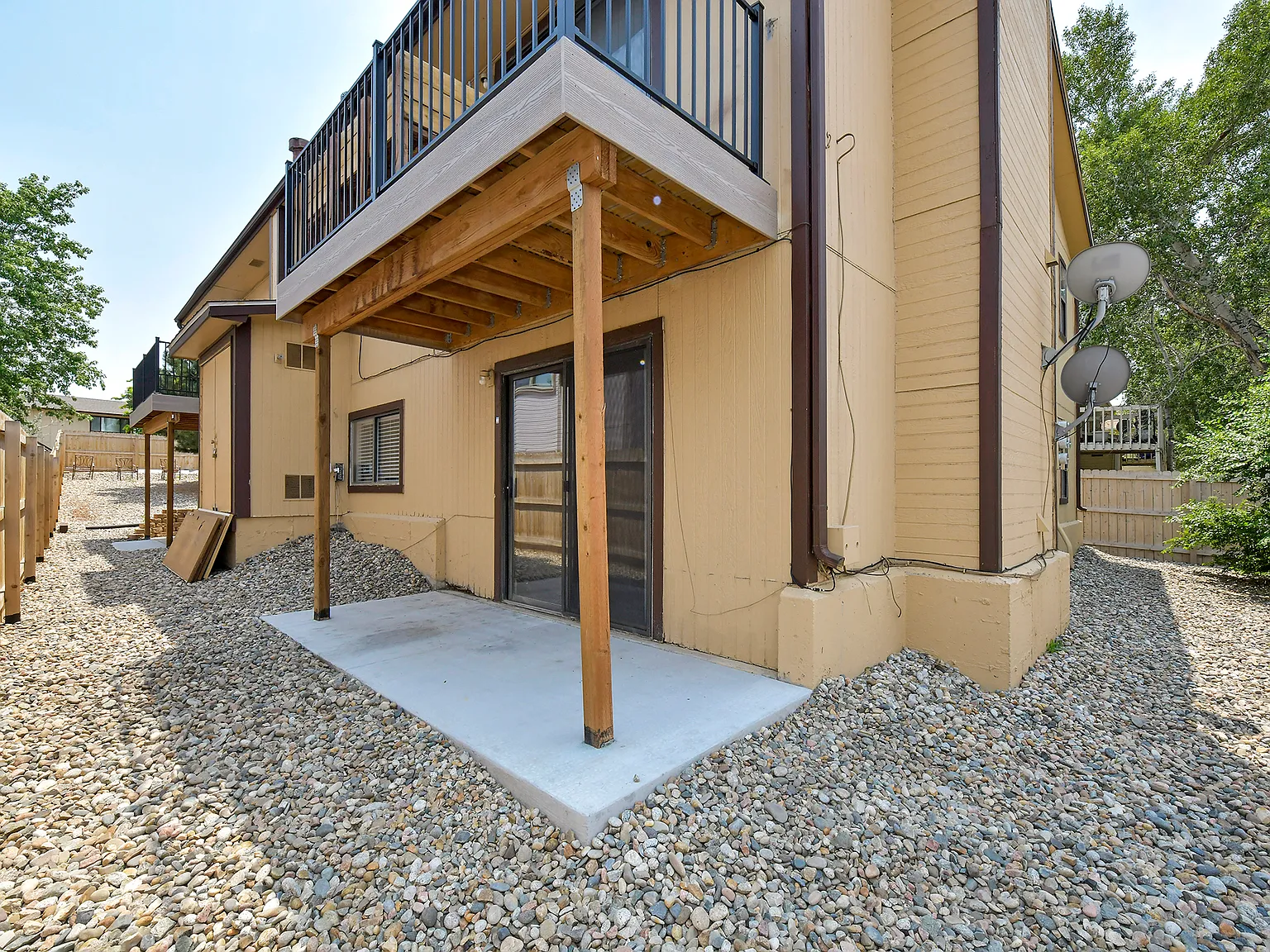 2 bed, 813 sqft, $1,450 — Photo 2
