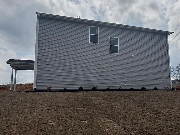 4th image of 109 Cedar Shoals Rd