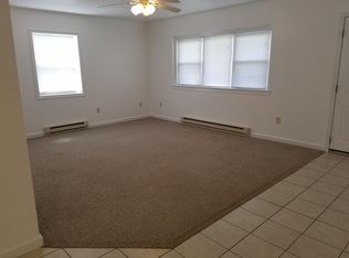 2042 Buchanan Trl E, Greencastle, PA 17225