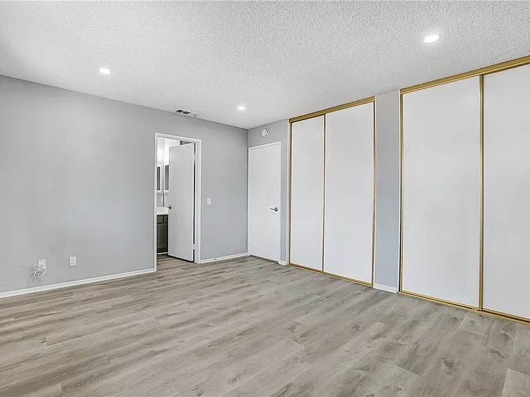 1721 Viridan Ave #1721 — Photo 4
