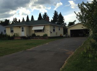 512 W Division St, Ishpeming, MI 49849