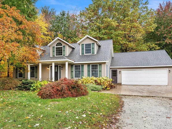 10161 68th Ave, Allendale, MI 49401